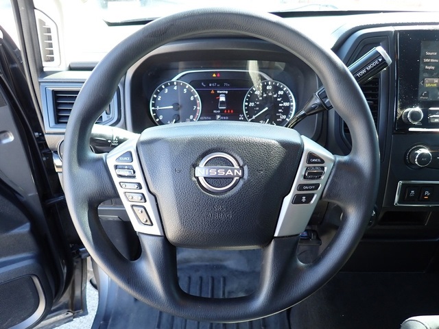 2024 Nissan Titan SV photo 16