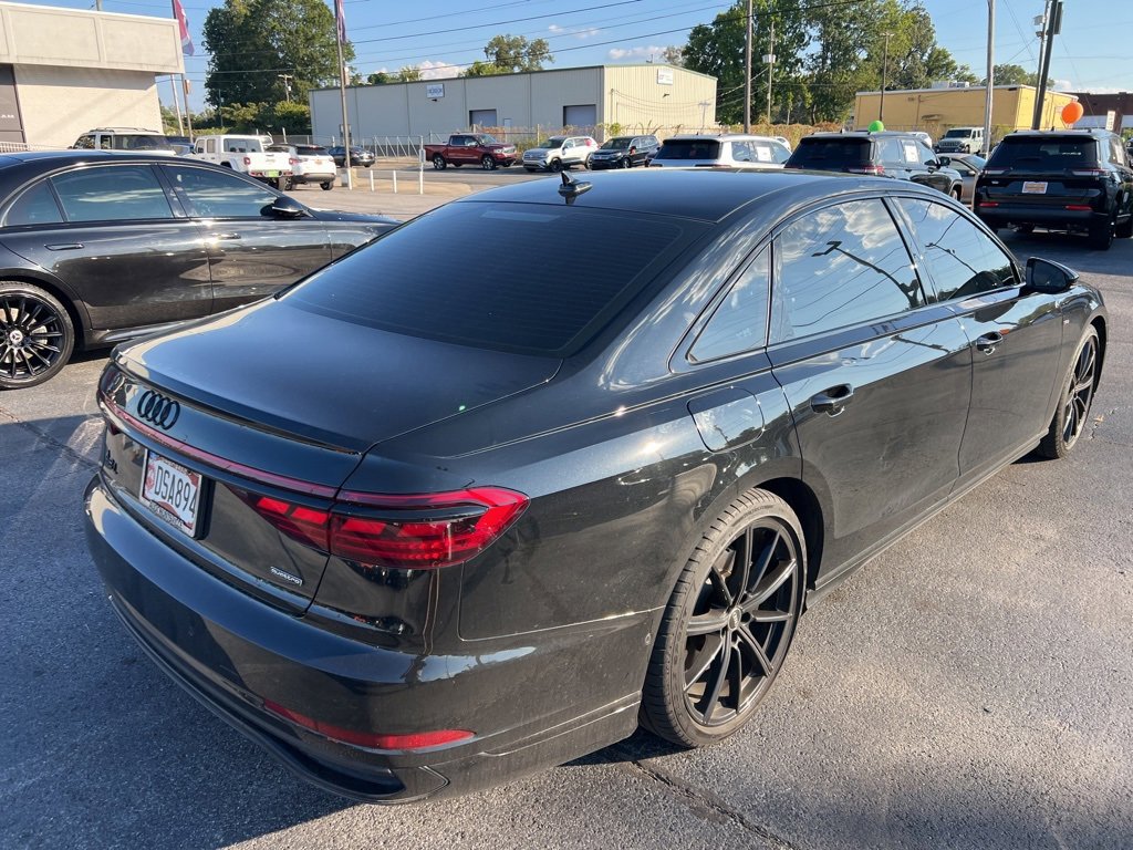 2022 Audi A8 L 55 photo 2