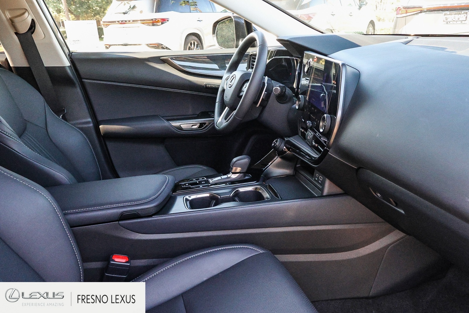 2025 Lexus NX 350h Premium photo 10