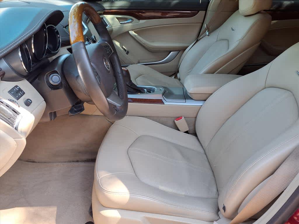2010 Cadillac CTS Luxury photo 11