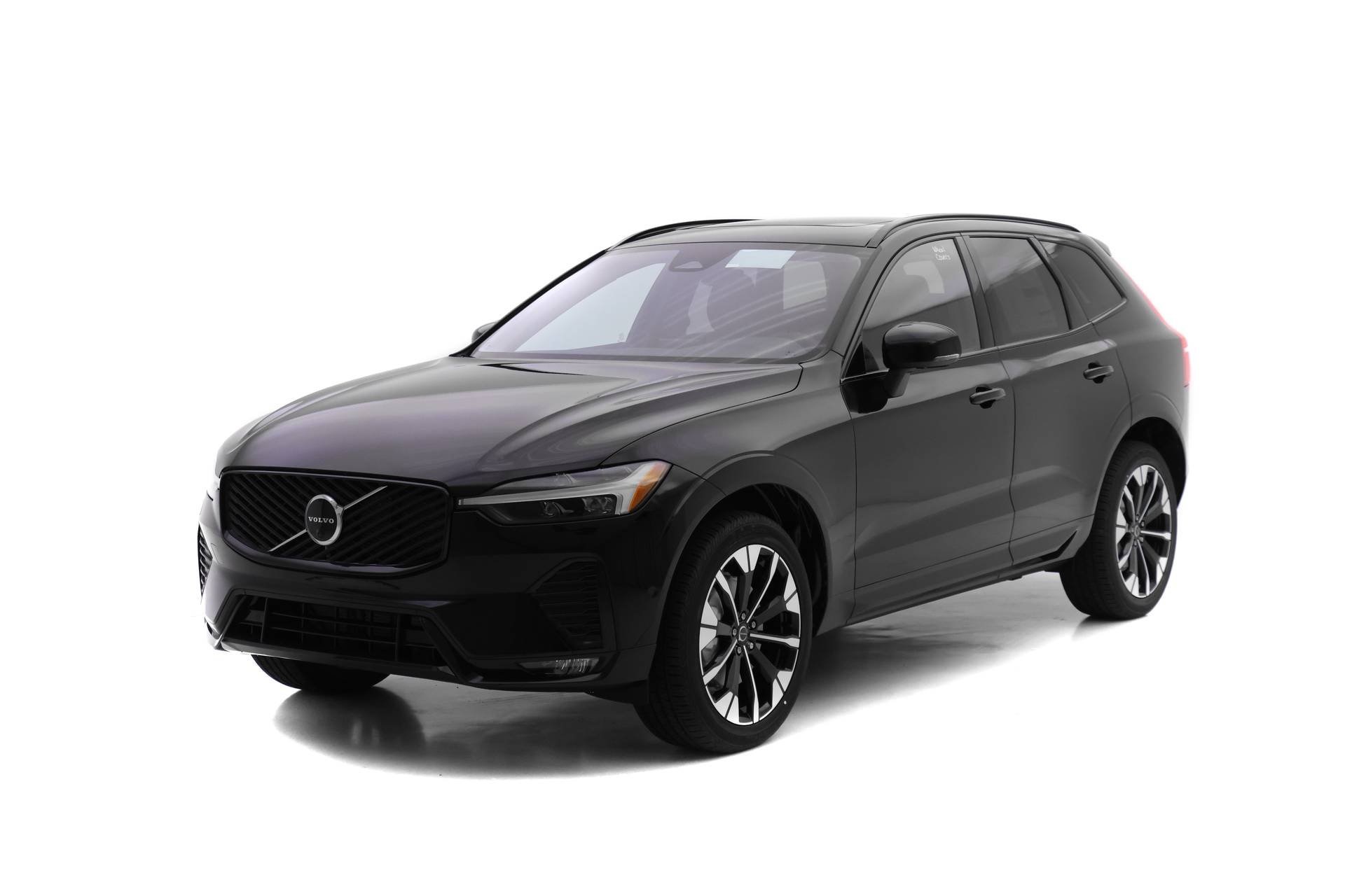 2026 Volvo XC60 Plus's photo