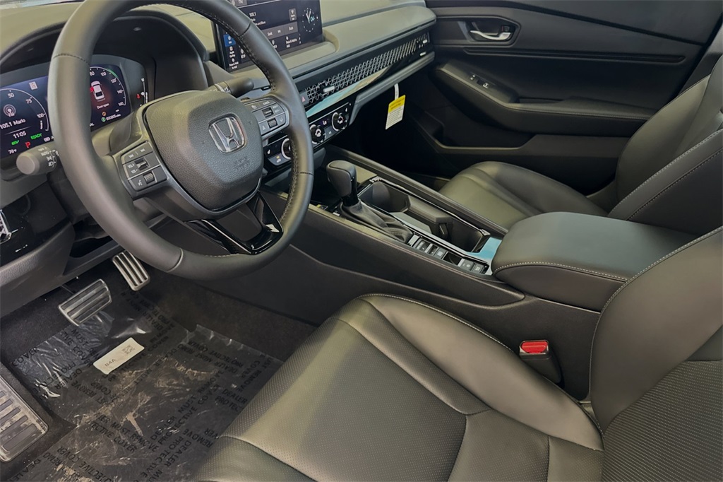2025 Honda Accord Hybrid Sport-L photo 9