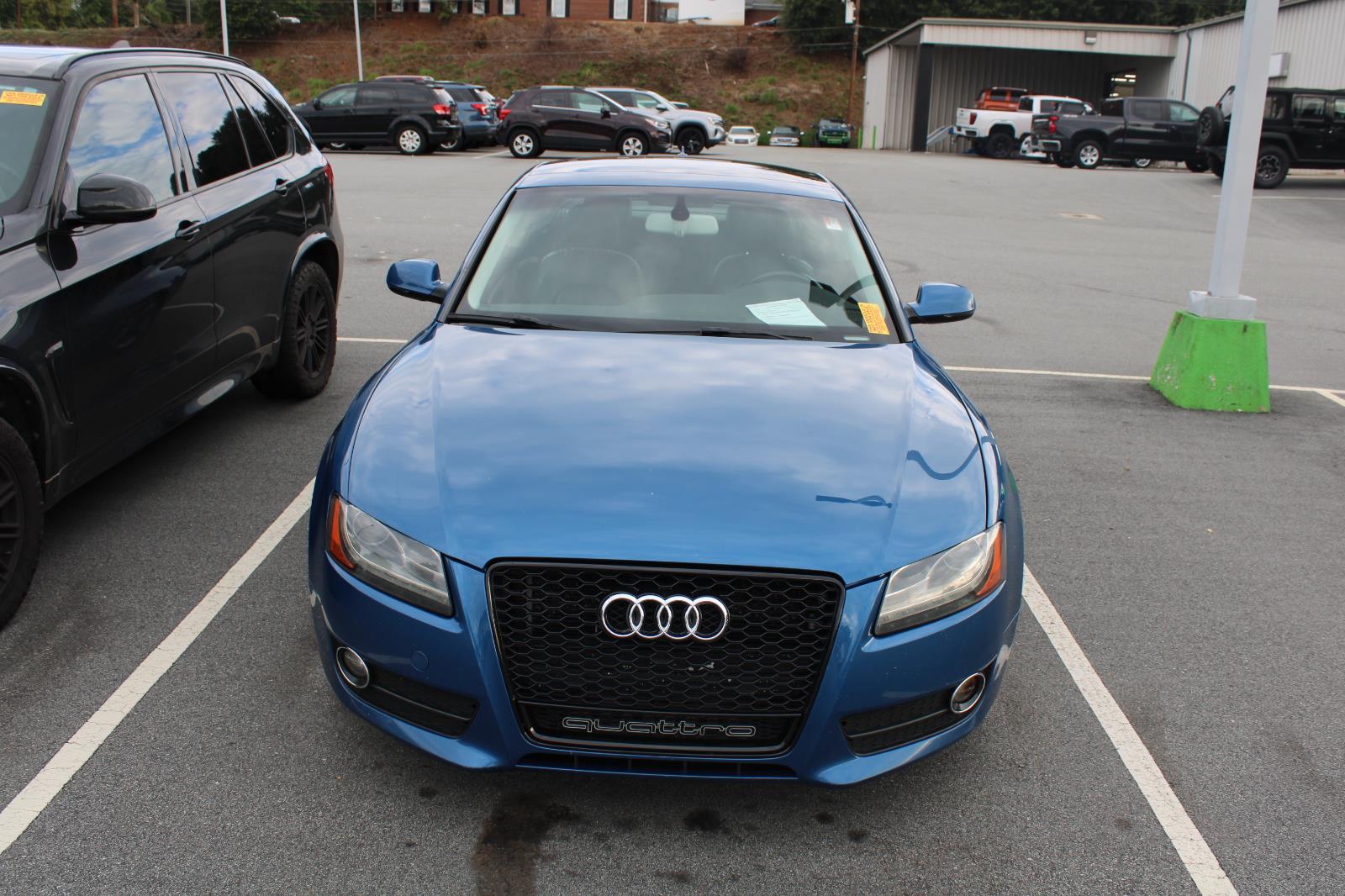 2010 Audi A5 Quattro Premium Plus photo 2