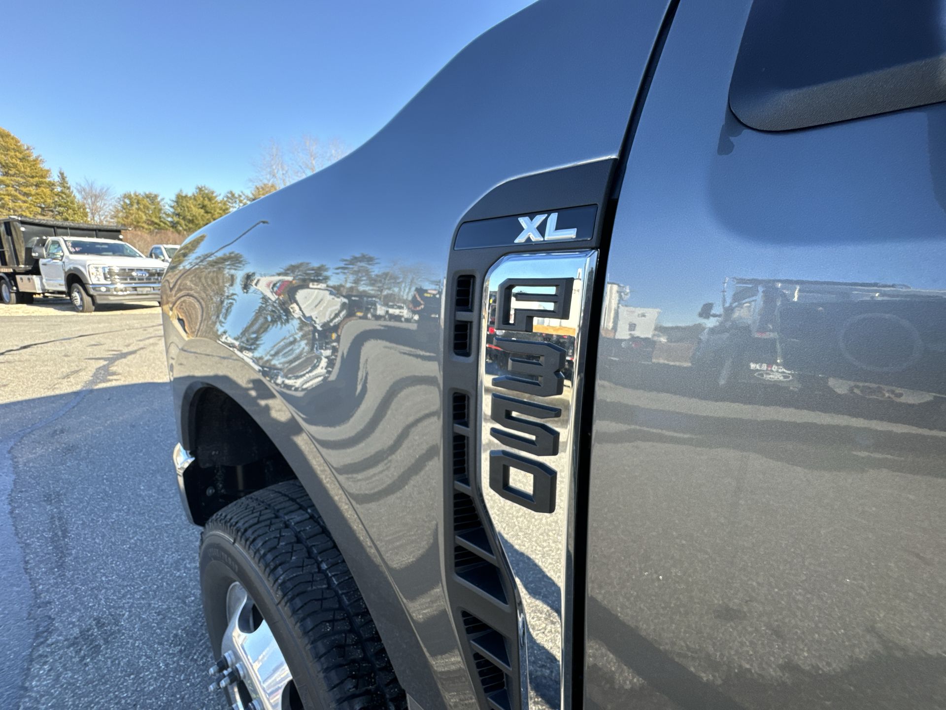 2025 Ford F-350 XL photo 4