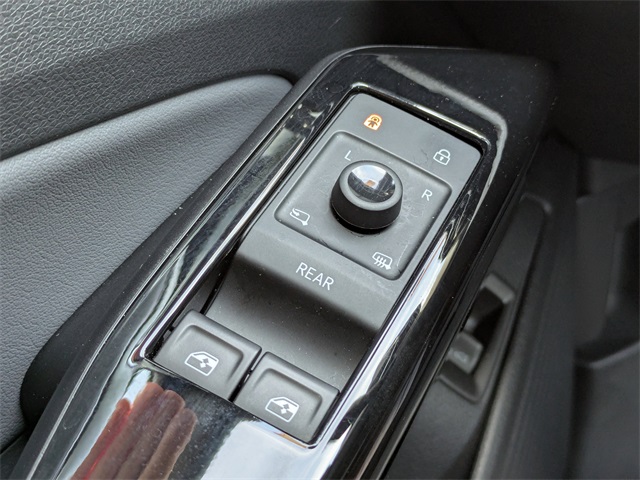 2021 Volkswagen ID.4 Pro S photo 23