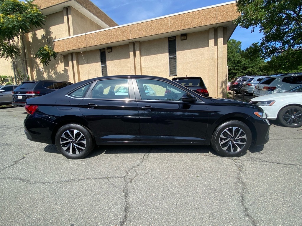 3VW5M7BU9PM035370