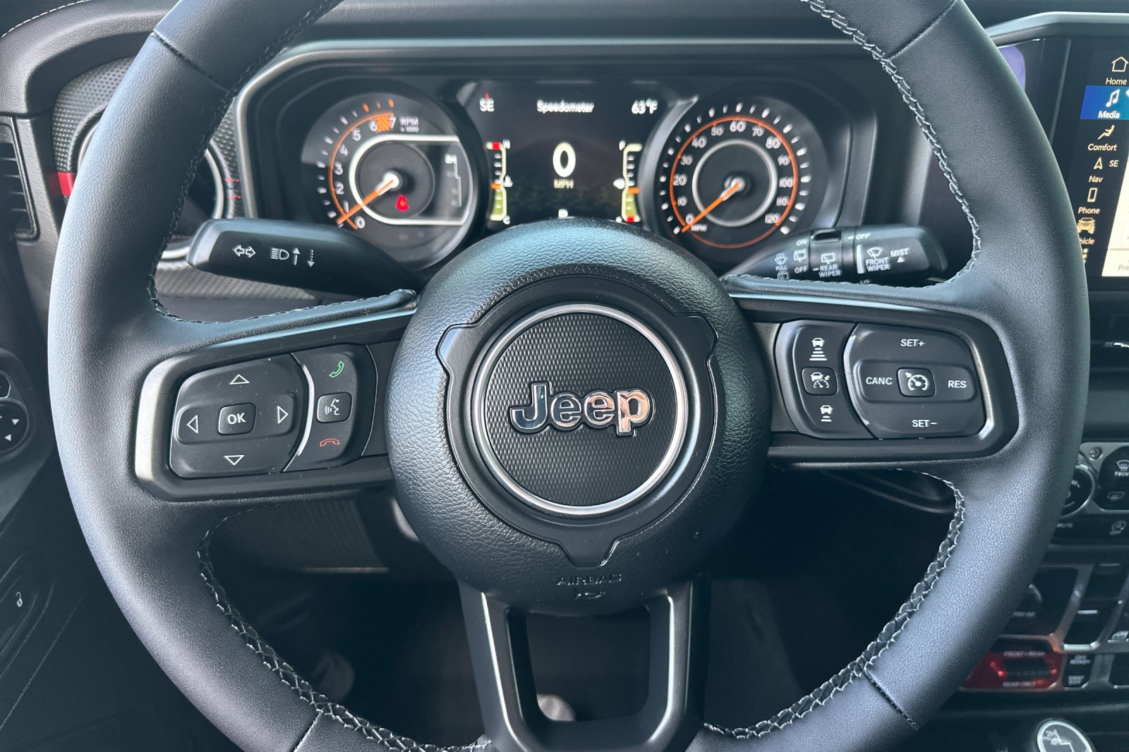 2025 Jeep Wrangler Rubicon photo 19