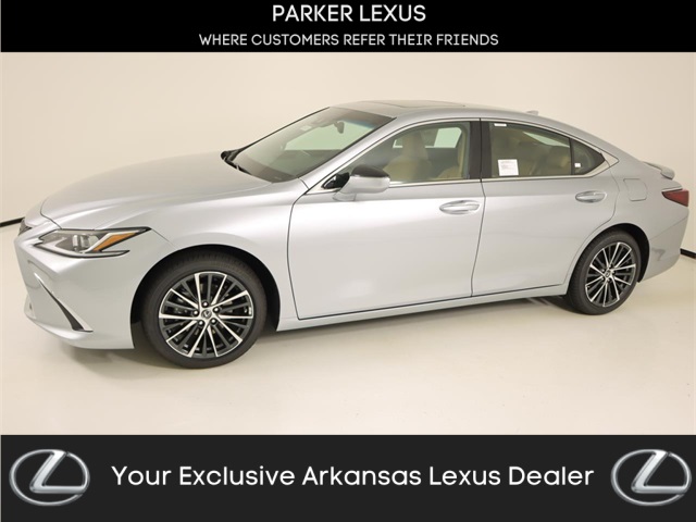 2025 Lexus ES Hybrid 300h's photo