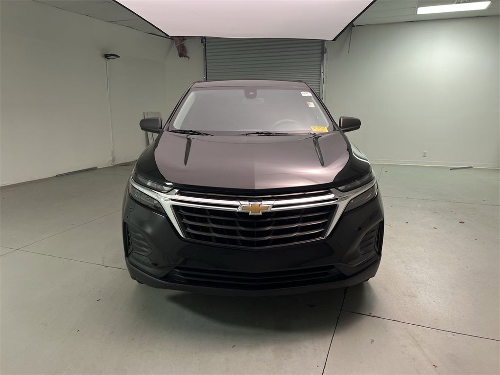 2022 Chevrolet Equinox LS photo 2
