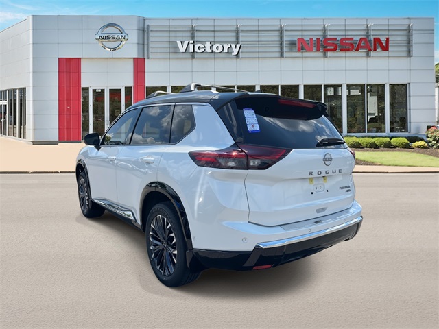 2026 Nissan Rogue Platinum photo 2