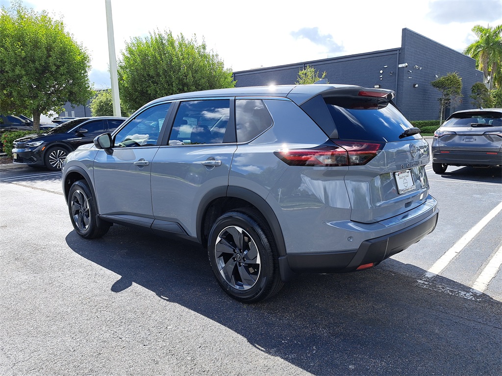 2026 Nissan Rogue SV photo 5