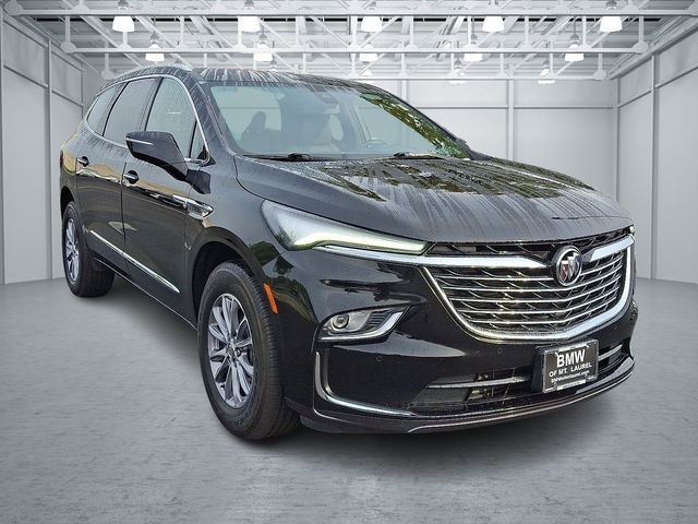 2023 Buick Enclave Essence photo 3