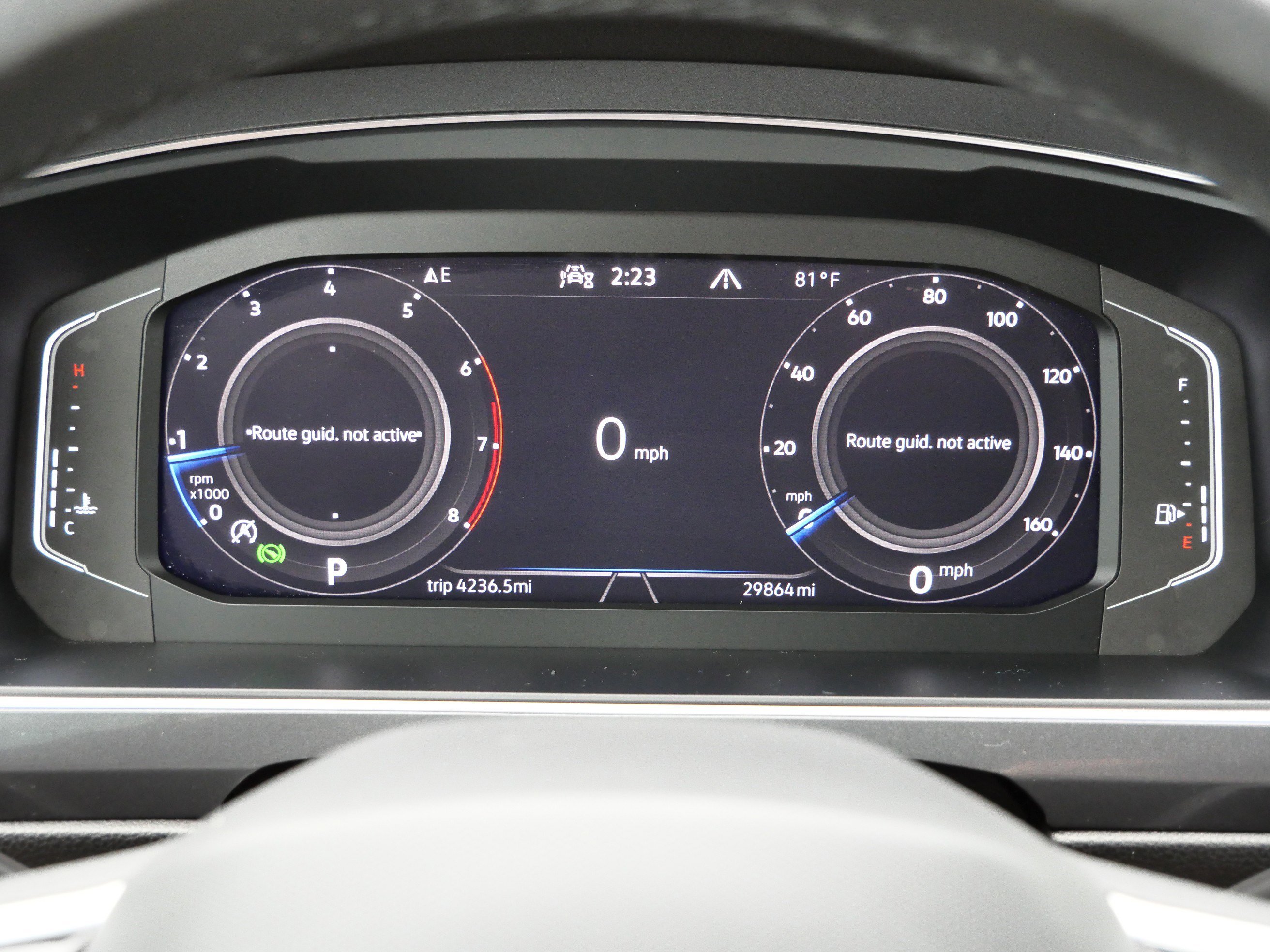 2023 Volkswagen Tiguan SEL R-Line Black photo 23