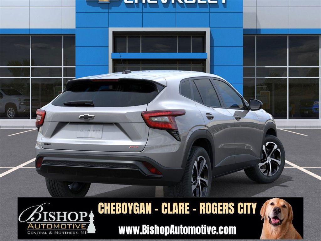 2026 Chevrolet Trax photo 2