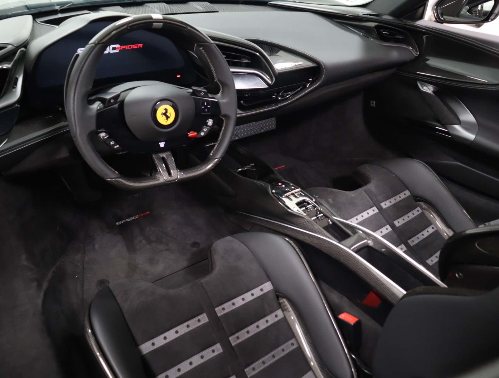 2022 Ferrari SF90 Spider photo 16