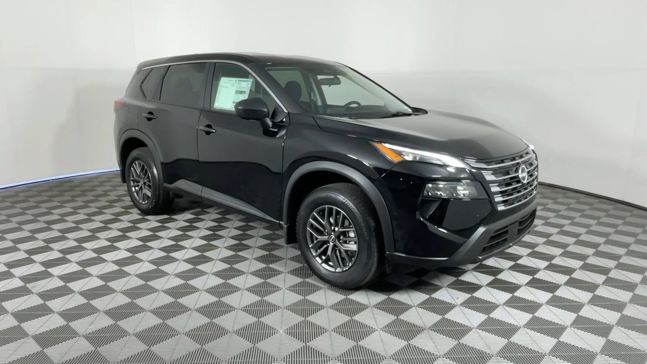 2025 Nissan Rogue S photo 2