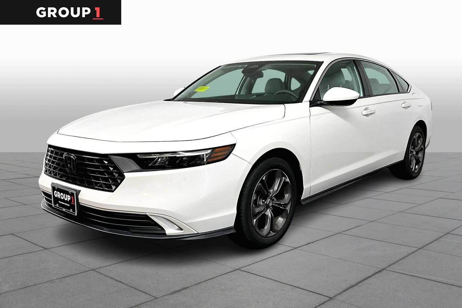 2023 Honda Accord EX's photo