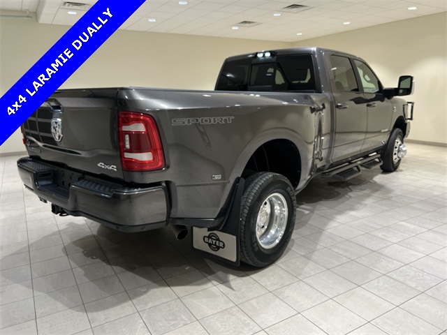 2024 Ram 3500 Laramie photo 4