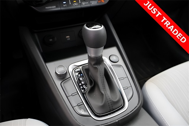 2023 Hyundai Kona SEL photo 6