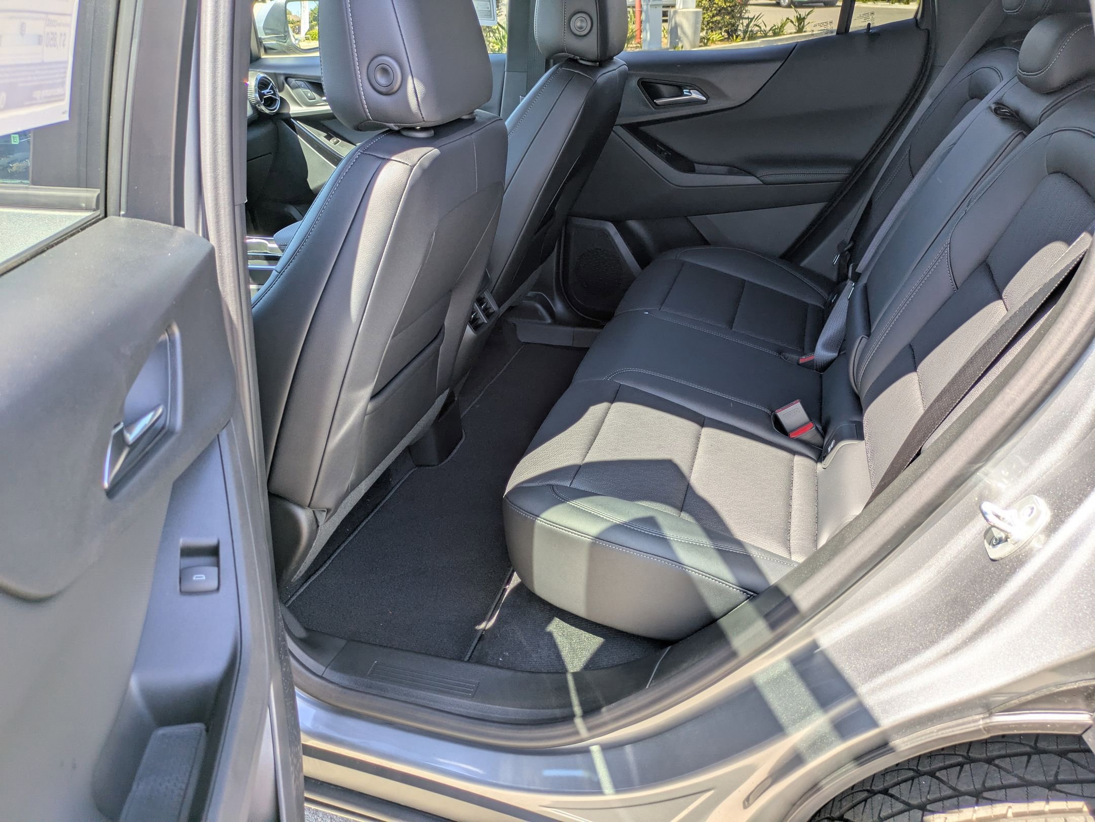 2026 Chevrolet Equinox LT photo 10