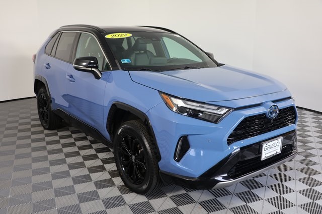 2022 Toyota RAV4 XSE's photo
