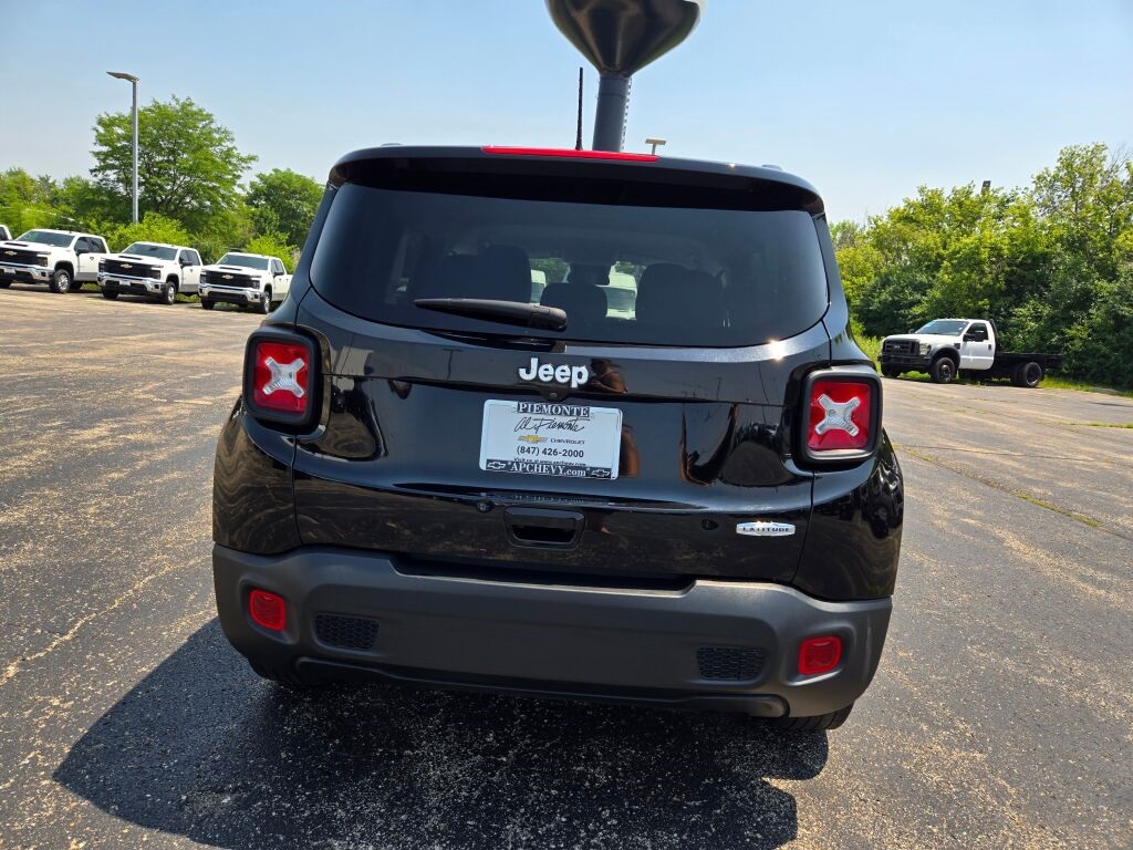 2021 Jeep Renegade Latitude photo 11