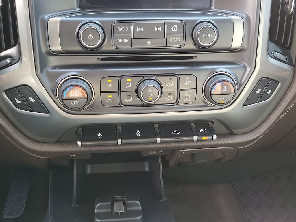 2018 Chevrolet Silverado 1500 LTZ photo 30