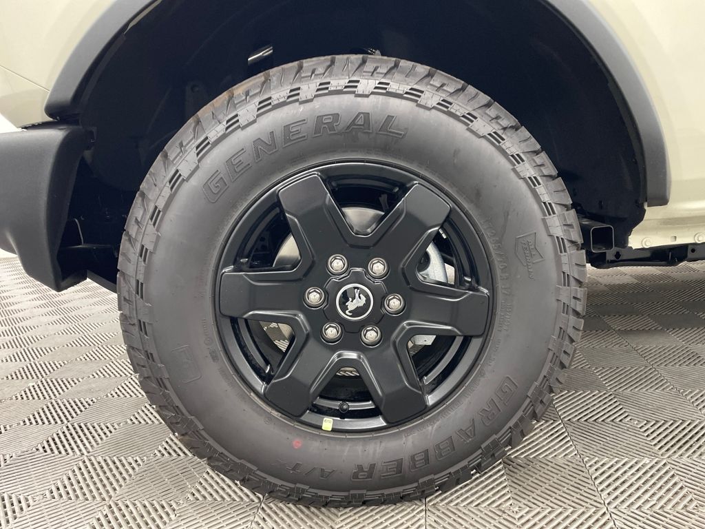 2025 Ford Bronco Big Bend photo 3