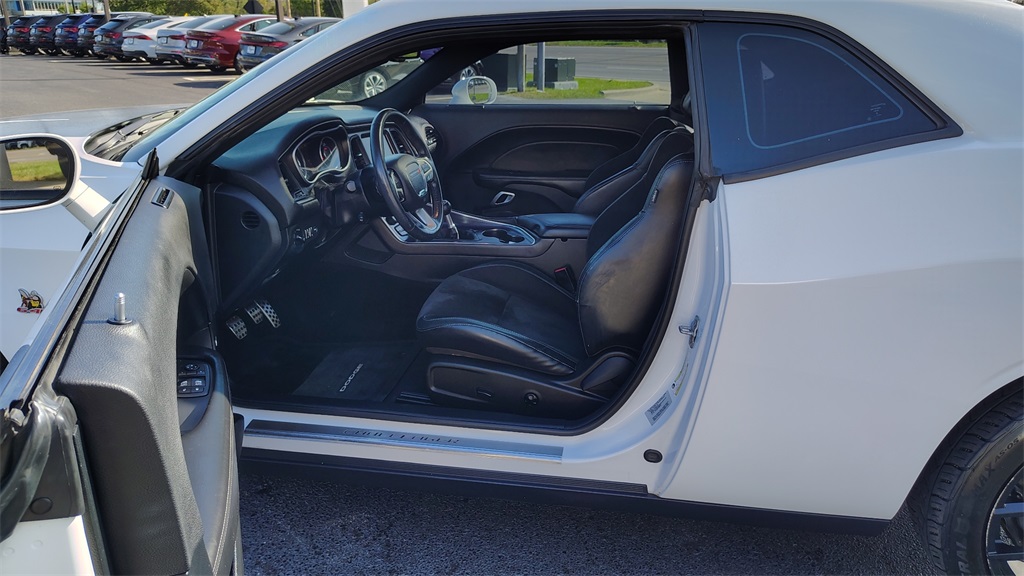 2015 Dodge Challenger R/T Scat Pack photo 7