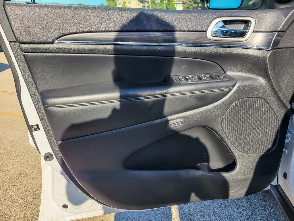 2022 Jeep Cherokee Limited photo 16