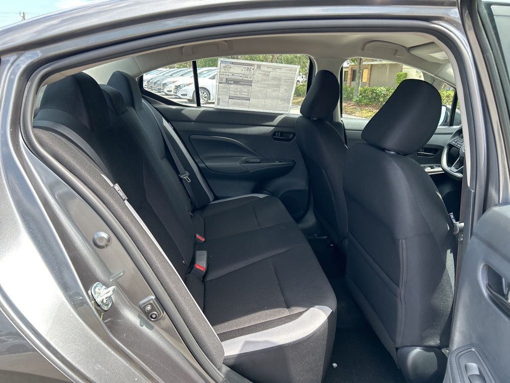 2025 Nissan Versa S photo 32