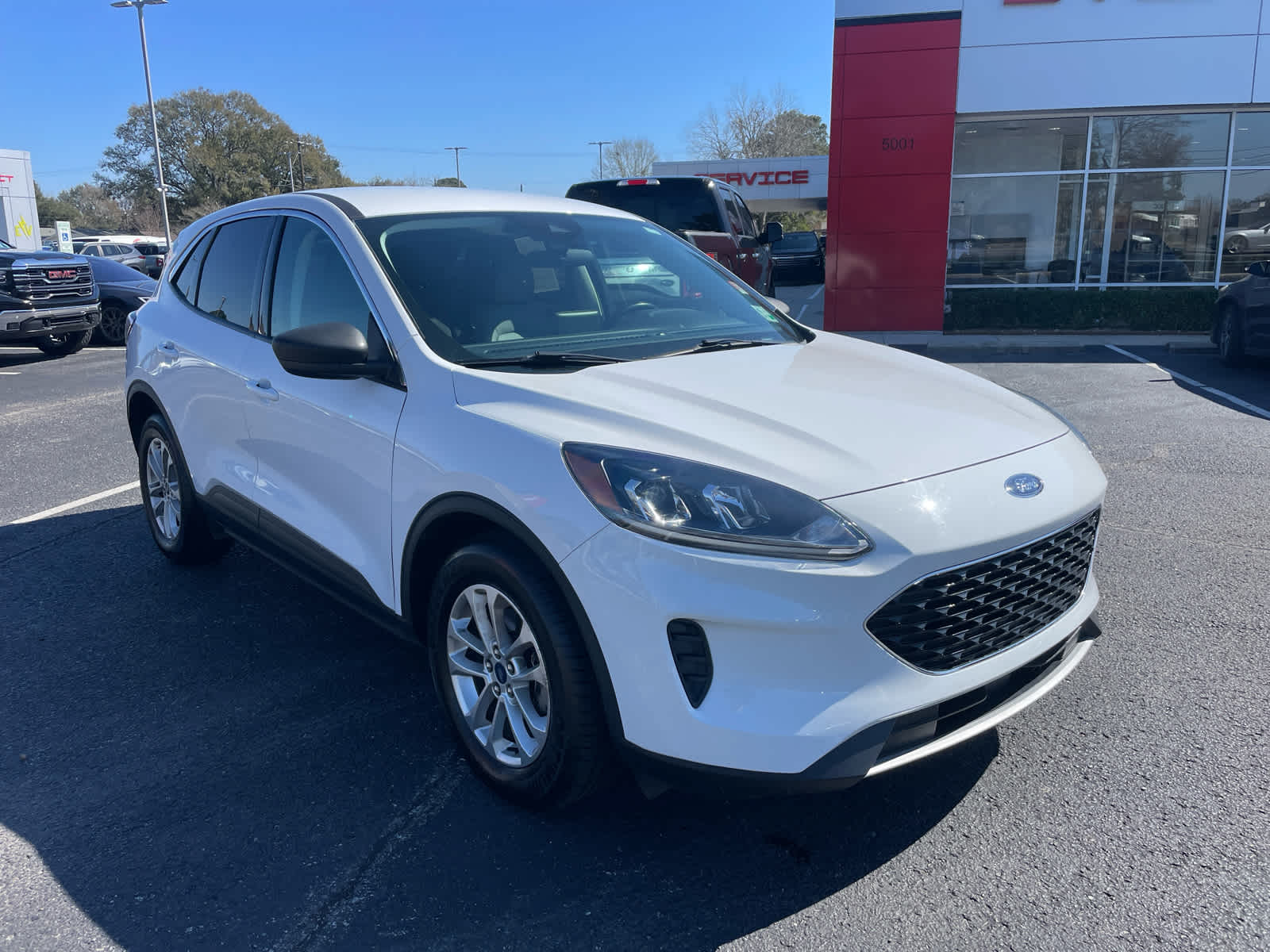 Used 2022 Ford Escape SE with VIN 1FMCU0G69NUB43942 for sale in Broussard, LA