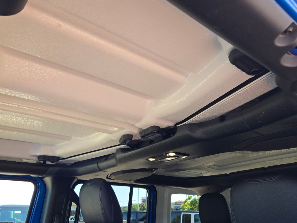 2021 Jeep Wrangler Unlimited Sahara 4xe photo 25