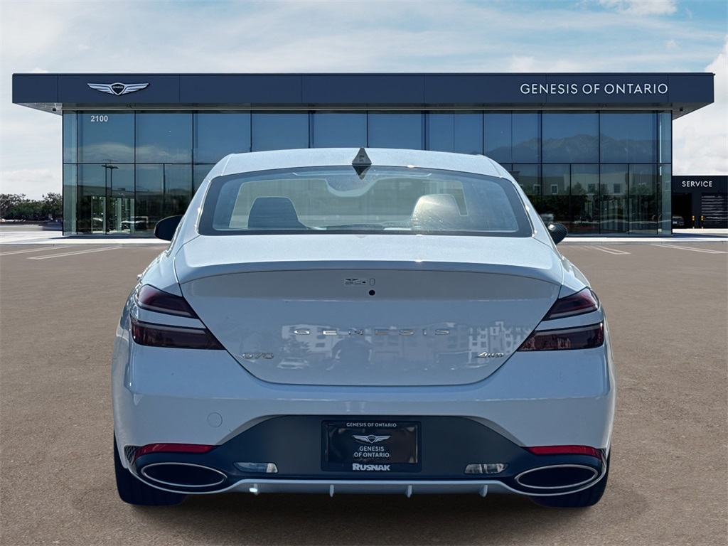 2026 Genesis G70 2.5T AWD photo 4