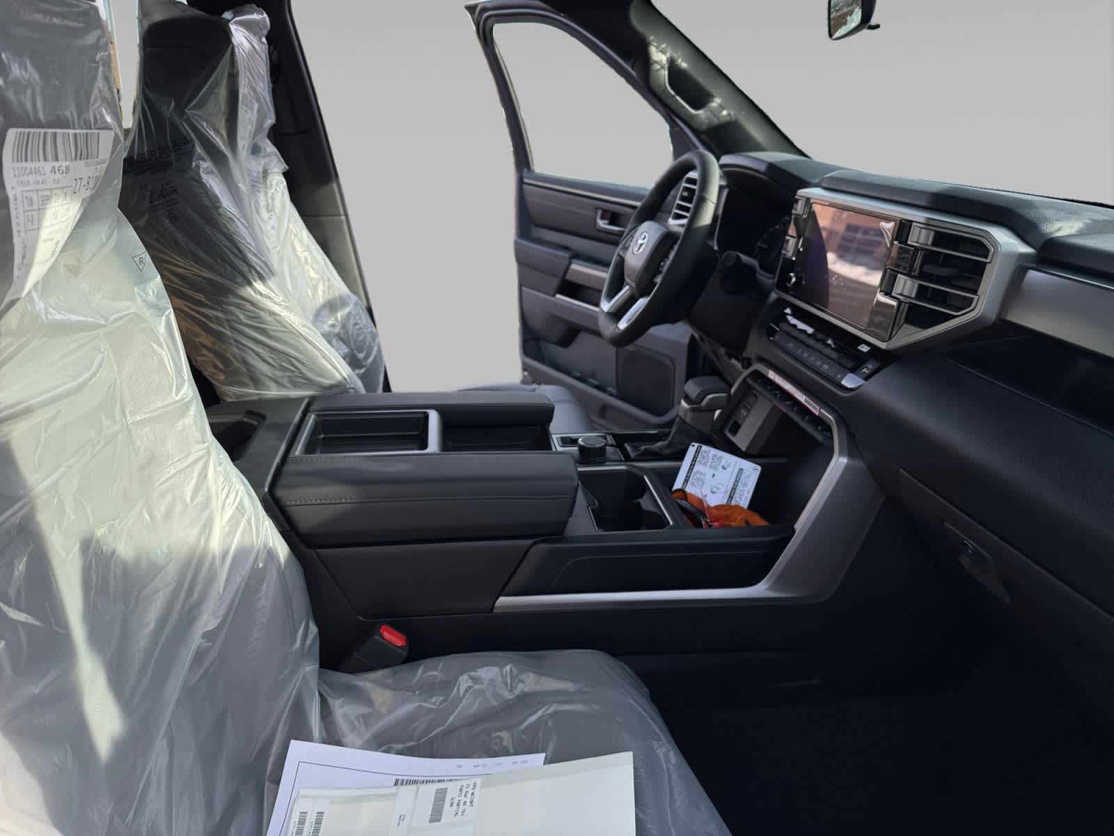 2026 Toyota Tundra SR5 - Photo 16