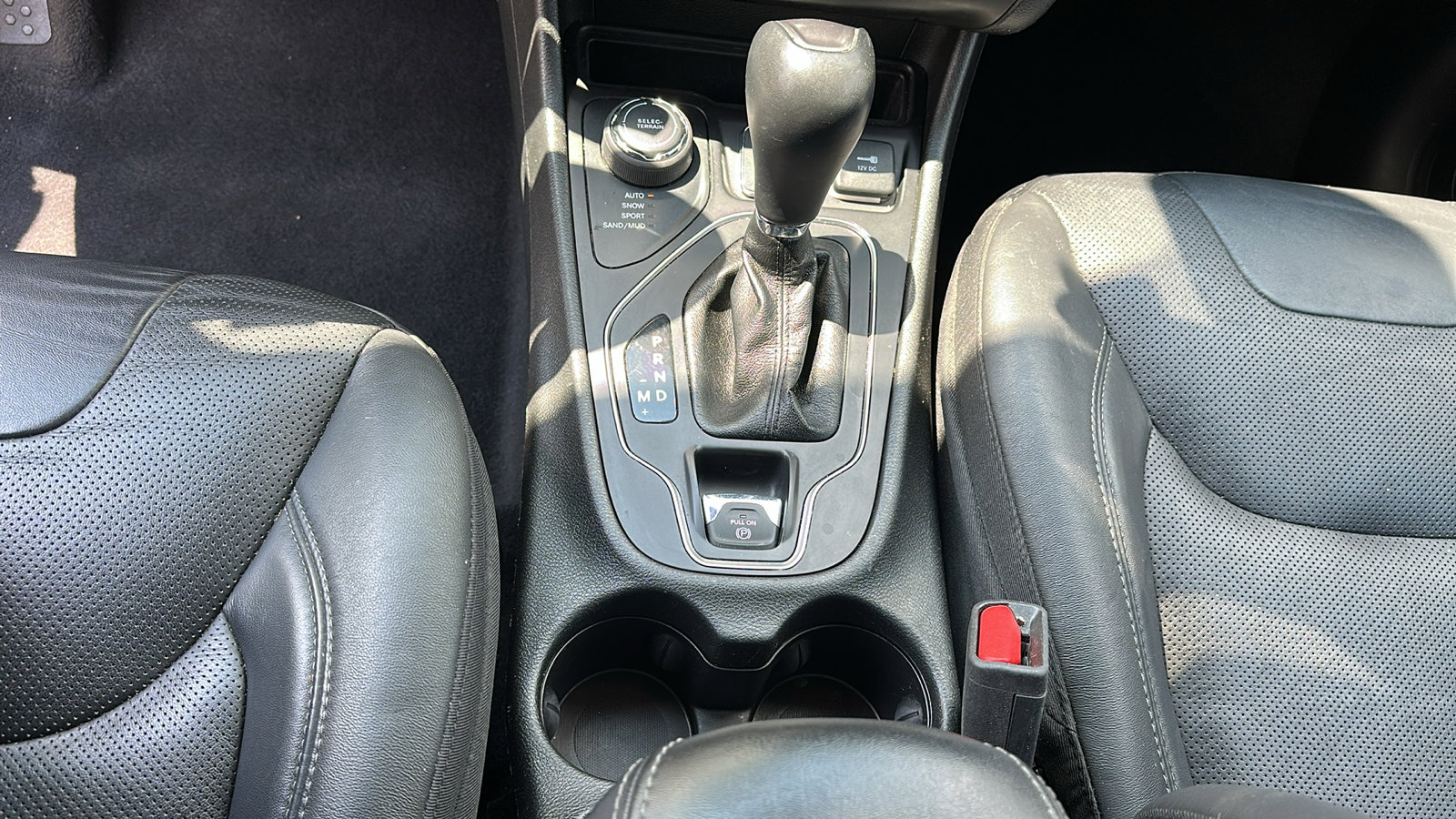 2021 Jeep Cherokee Latitude Lux photo 20