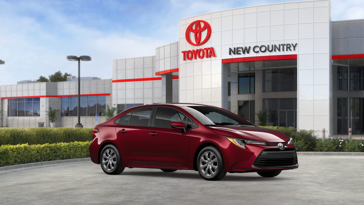2026 Toyota Corolla LE photo 13