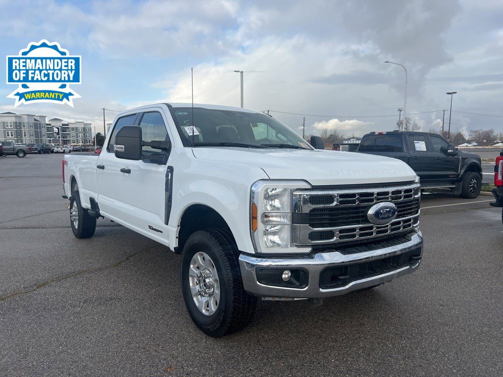 2024 Ford F-350 Super Duty XLT's photo