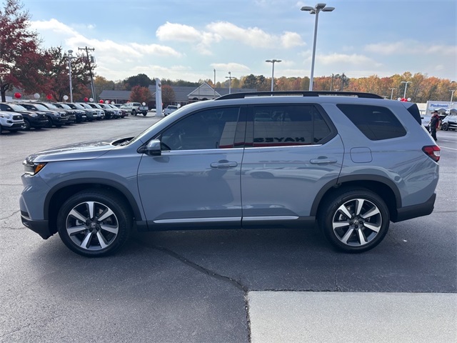 2025 Honda Pilot Touring photo 4