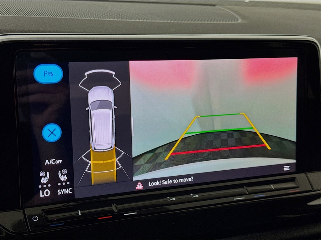 2025 Volkswagen Atlas SE Technology photo 35