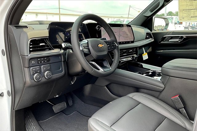 2025 Chevrolet Tahoe LT photo 8