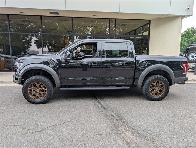 2020 Ford F-150 Raptor photo 3