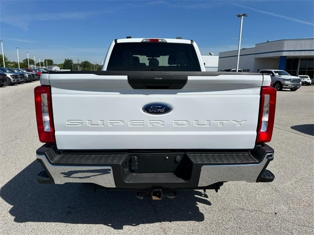 2024 Ford F-250 XLT photo 4
