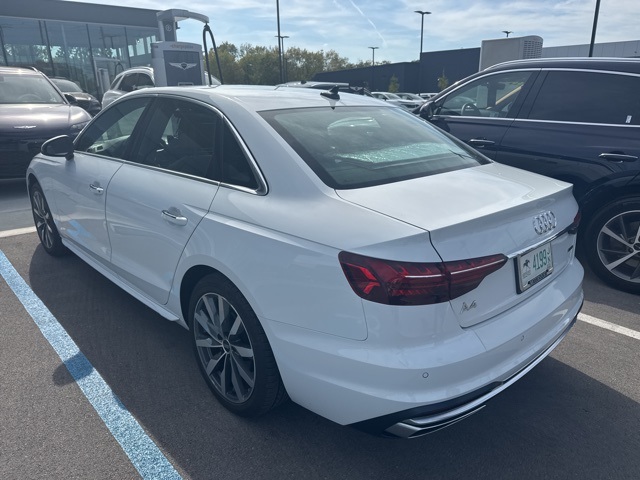 2021 Audi A4 40 Premium Plus Quattro photo 3