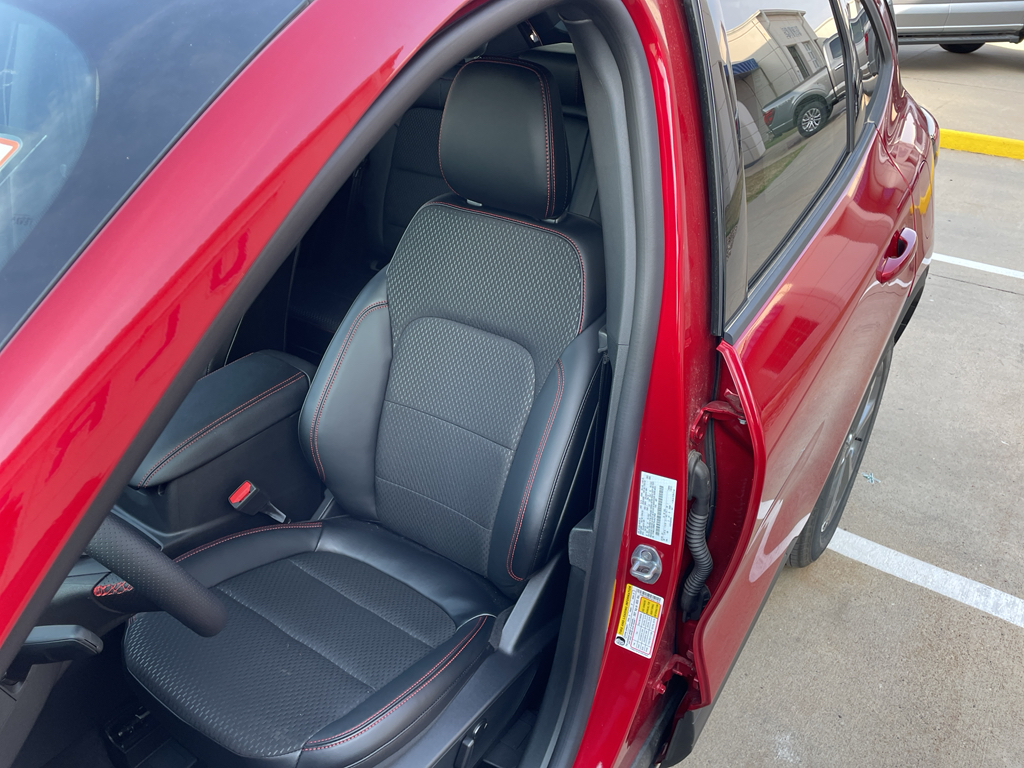 2025 Ford Escape ST-Line photo 16
