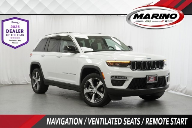 PRE-OWNED 2022 JEEP GRAND CHEROKEE 4XE WITH NAVIGATION & 4WD