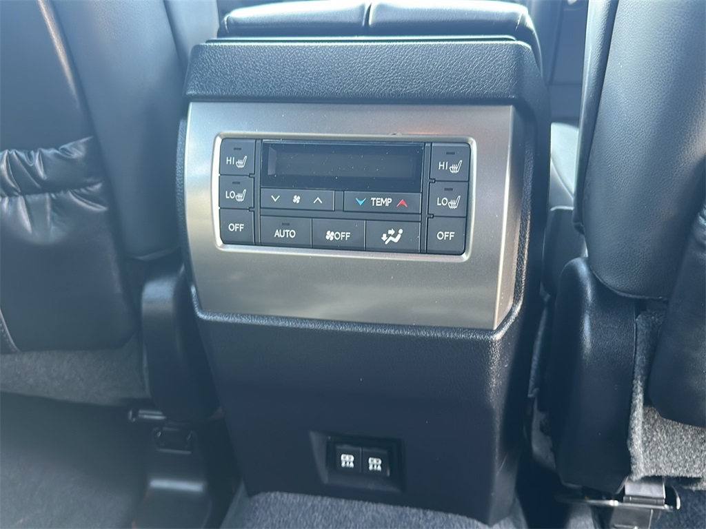 2023 Lexus GX 460 photo 23