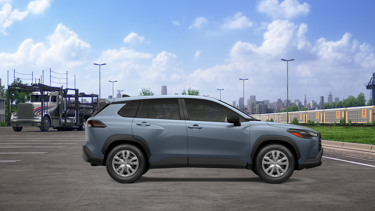 2026 Toyota Corolla Cross L photo 6