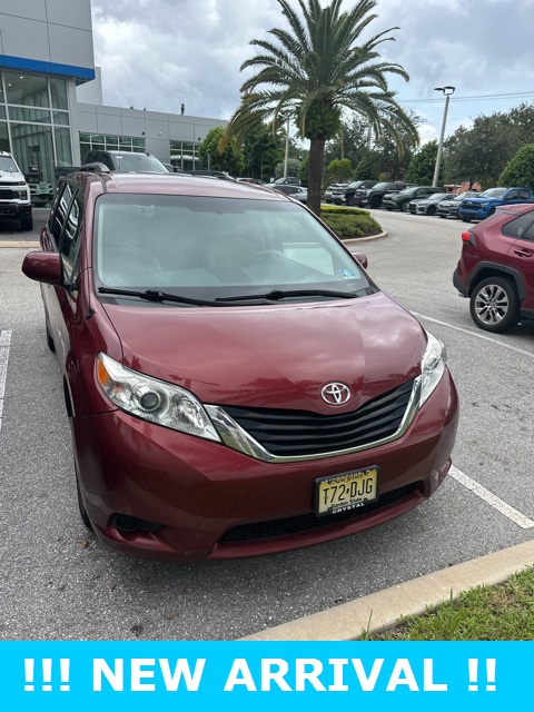 2013 Toyota Sienna LE