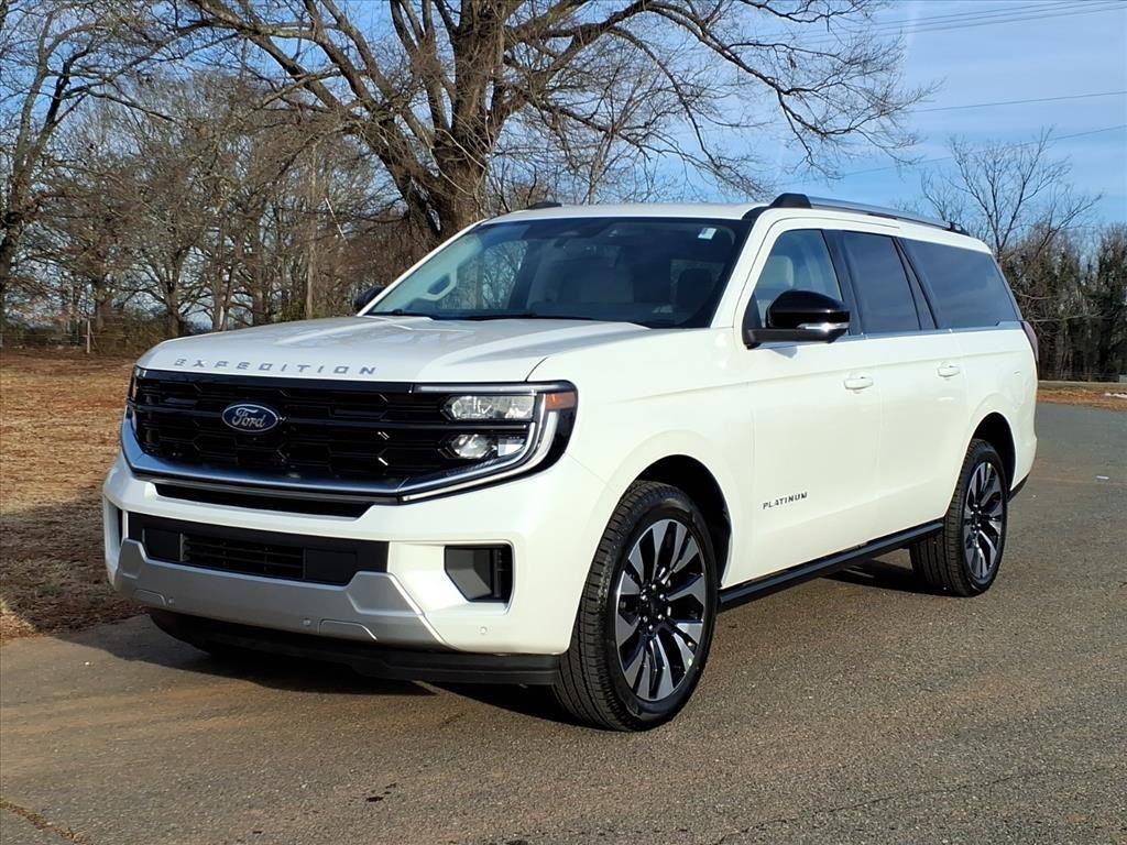2025 Ford Expedition Platinum's photo